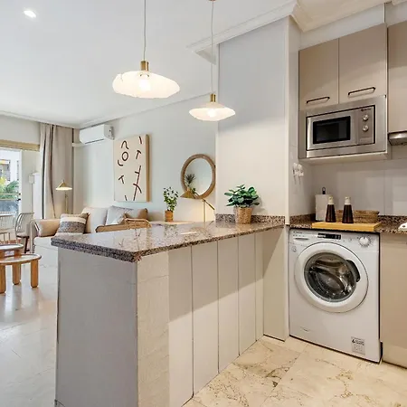 Apartment Hauzify I Michelangelo Salou