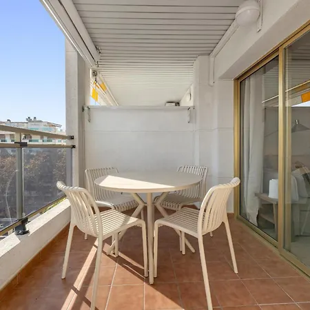 Hauzify I Michelangelo Apartment